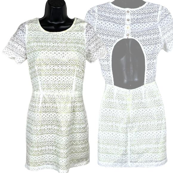 Lush Dress  Lace Short Sleeve Open Back Sheath Mini White Yellow Women's Small S - Picture 1 of 14